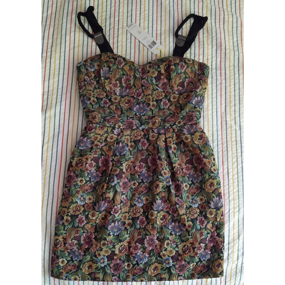 BCBGeneration dress. Size 6. NWT